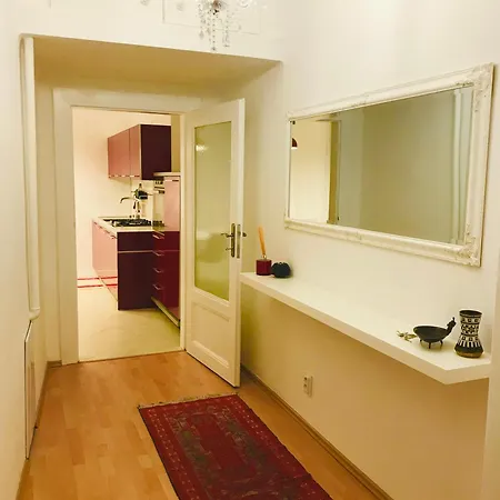 公寓 Blue Church Views - Central, Quiet, Bright - 4th Floor Corner 125m2 布拉迪斯拉发