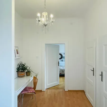 Apartmán Blue Church Views Bezrucova - 3 Bedrooms Sleeps 6