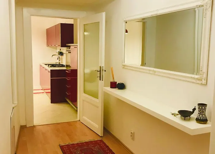 Apartmán Blue Church Views Bezrucova - 3 Bedrooms Sleeps 6 Bratislava